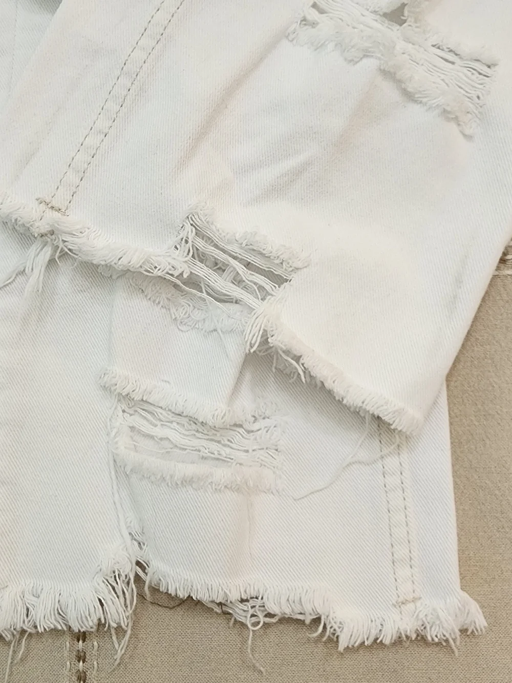 We The Free White Distressed Straight-Leg Ankle  Button Fly Jeans Women Size 27